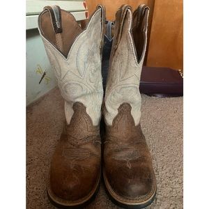 Cream and Brown Ariat Fatbaby size 8